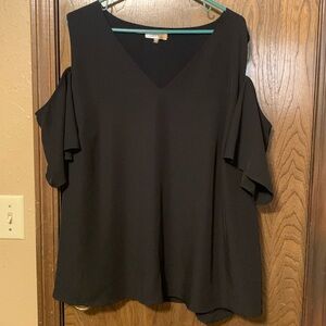 Calvin Klein 2X black cold shoulder, short sleeve blouse